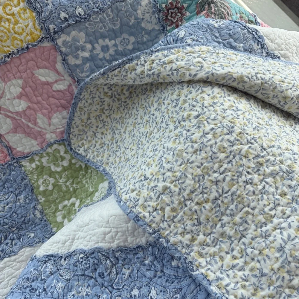 Vintage Patchwork Floral Paisley Rag Edge Quilt Blue Pink Yellow 82x60